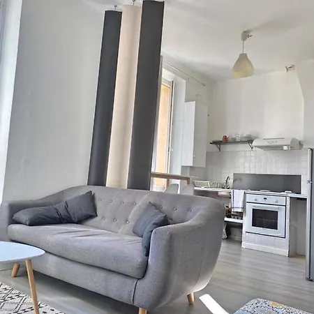 Apartment Cosy Au Centre De La Seyne-sur-Mer